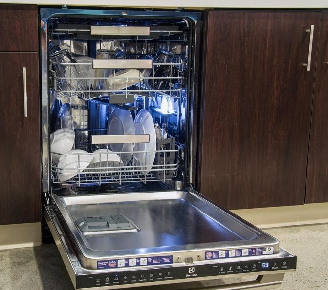 Dịch Vụ Bảo Trì & Sửa Chữa Máy Rửa Chén Công Nghiệp TPHCM Uy Tín Hàng ĐầuDịch Vụ Bảo Trì & Sửa Chữa Máy Rửa Chén Công Nghiệp TPHCM Uy Tín Hàng Đầu