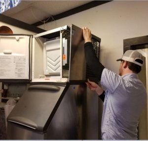 Kỹ Thuật Sửa Chữa Máy Làm Đá Hoshizaki Trong 15 Phút